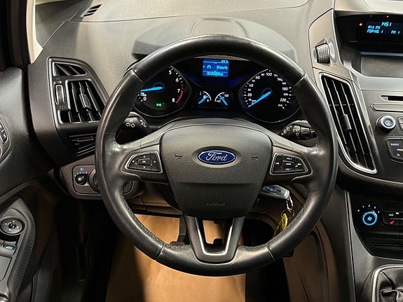 Ford C-Max 14 of 24