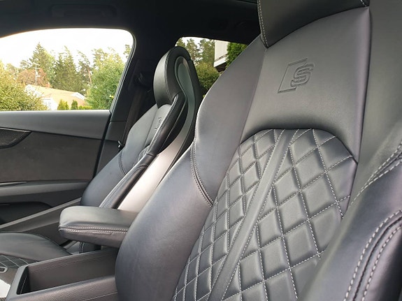 Audi S4 10 of 30
