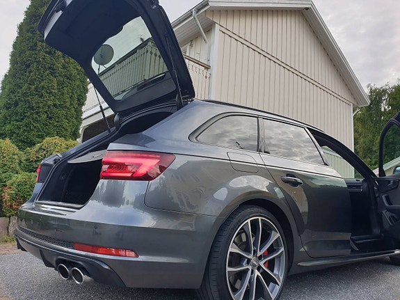 Audi S4 13 of 30