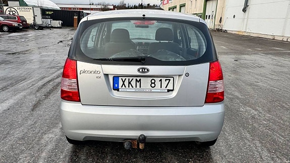 Kia Picanto 5 of 7