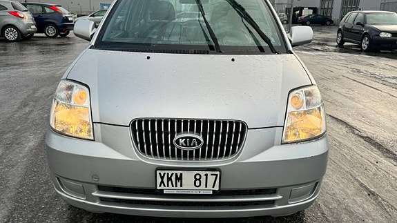 Kia Picanto 2 of 7