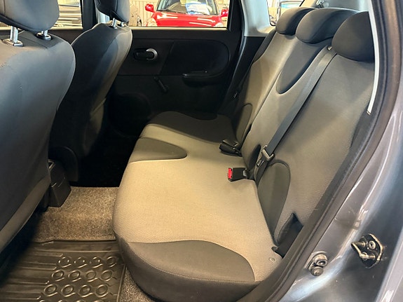 Nissan Note 7 of 11