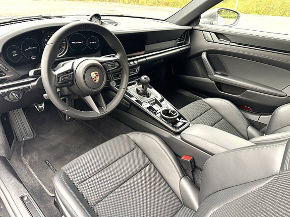 Porsche 911 3 of 5