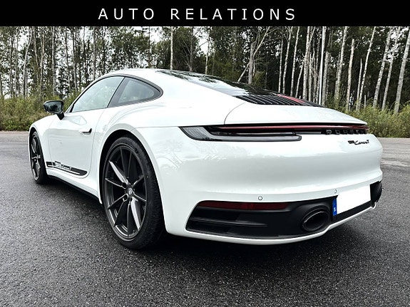 Porsche 911 2 of 5