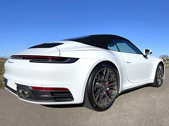 Porsche 911 15 of 15