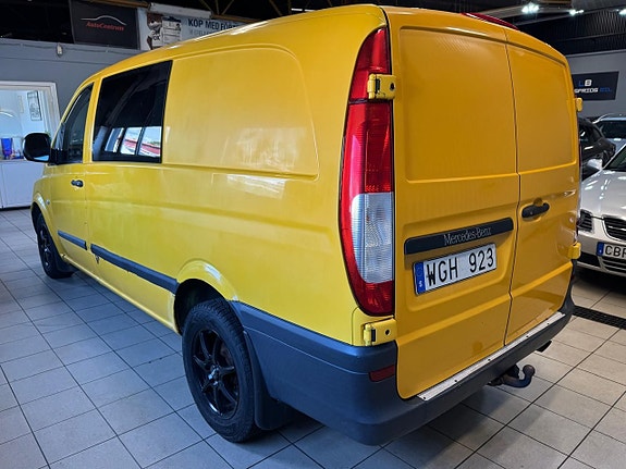 Mercedes-Benz Vito 115 2 of 5