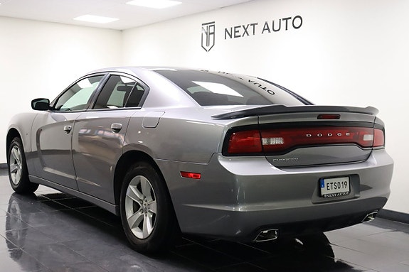 Dodge Charger 2 of 26