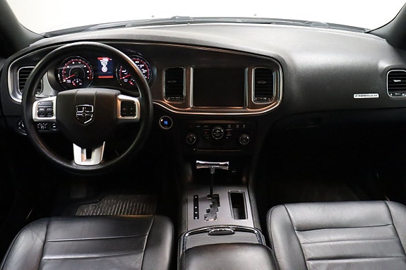Dodge Charger 11 of 26