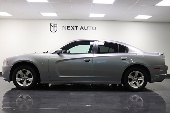 Dodge Charger 6 of 26