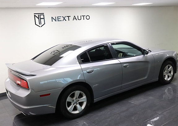 Dodge Charger 9 of 26