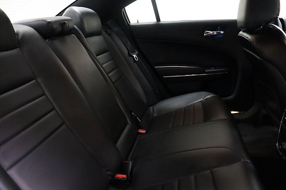 Dodge Charger 17 of 26