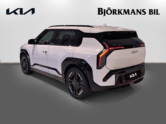Kia EV3 6 of 25