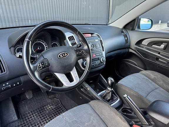 Kia Ceed 13 of 20