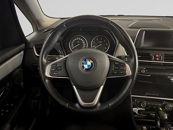 BMW 218 15 of 18