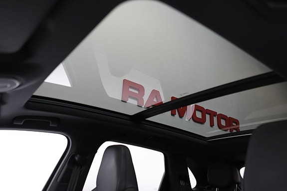 Porsche Cayenne 12 of 27