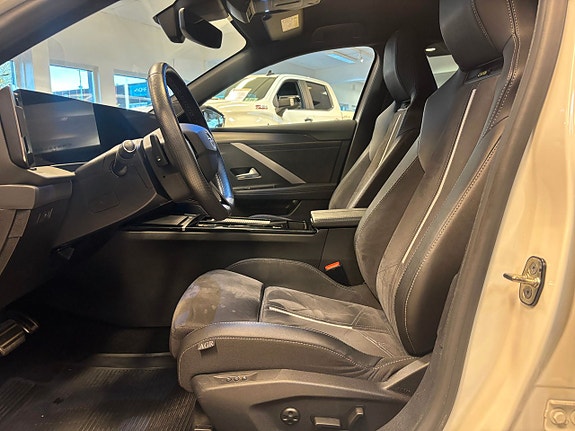 Opel Astra 8 of 27