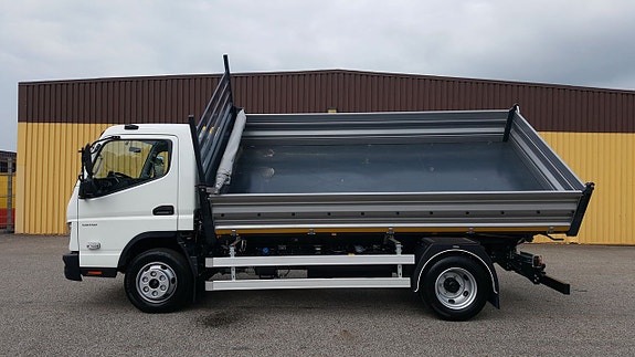 Mitsubishi Fuso 17 of 22