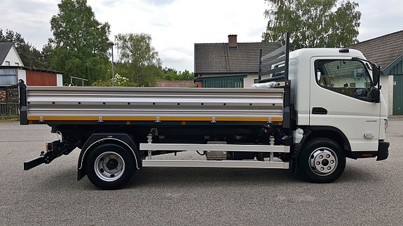 Mitsubishi Fuso 8 of 22