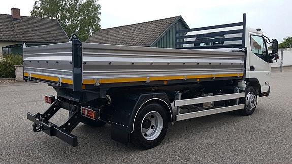 Mitsubishi Fuso 2 of 5