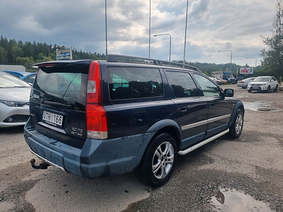 Volvo XC70 4 of 13