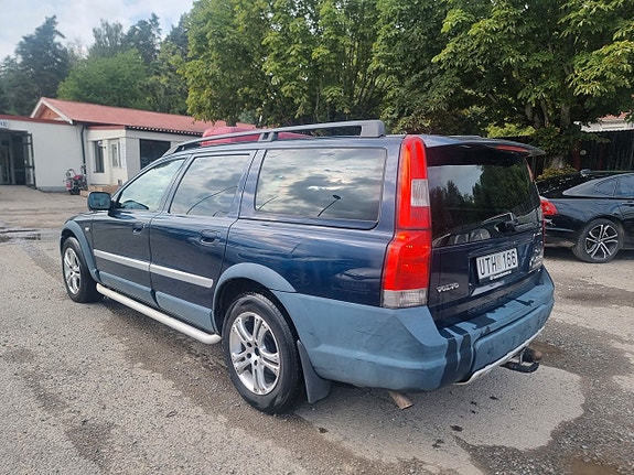 Volvo XC70 5 of 13