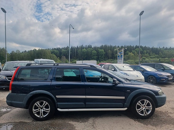 Volvo XC70 3 of 13