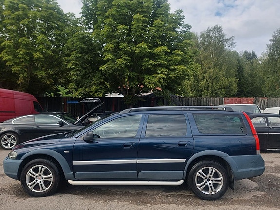 Volvo XC70 7 of 13