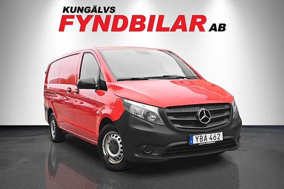 Mercedes-Benz Vito 111 2 of 9