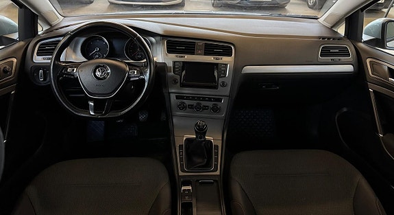 Volkswagen Golf VII 8 of 14