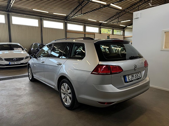 Volkswagen Golf VII 4 of 14