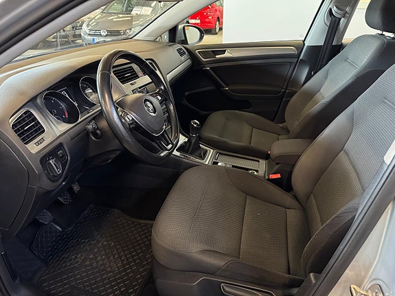 Volkswagen Golf VII 9 of 14