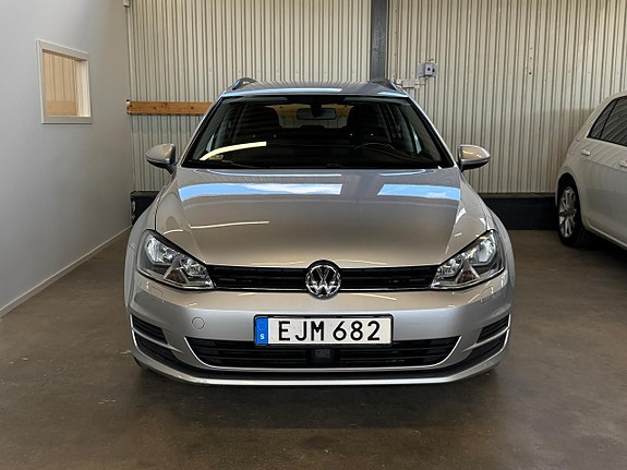 Volkswagen Golf VII 2 of 14