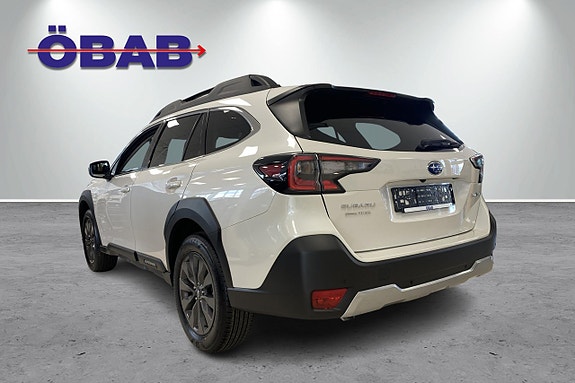 Subaru Outback 6 of 12