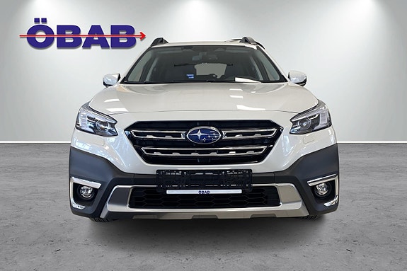 Subaru Outback 2 of 5