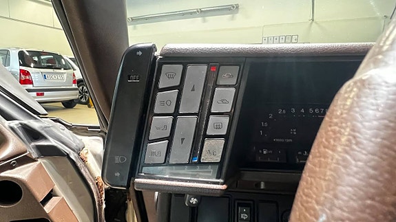 Mazda 929 11 of 22