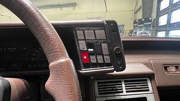 Mazda 929 12 of 22