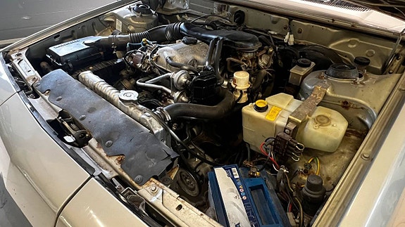 Mazda 929 21 of 22