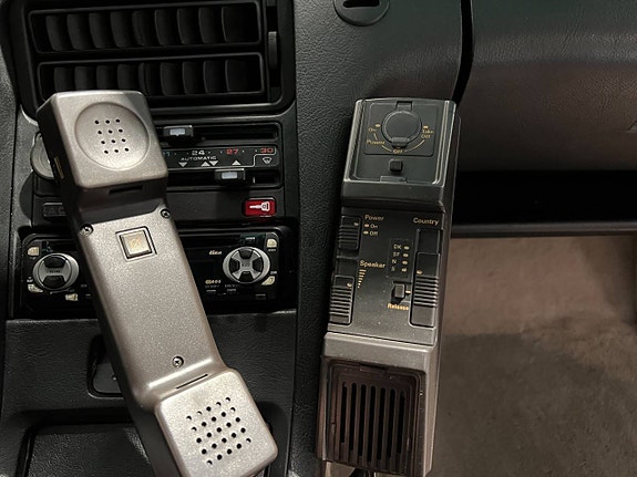 Porsche 928 15 of 18