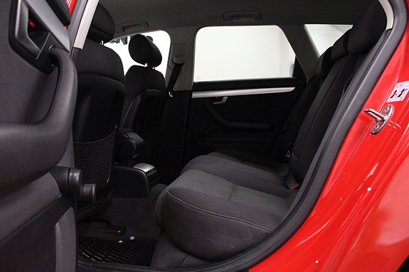 Audi A4 13 of 27