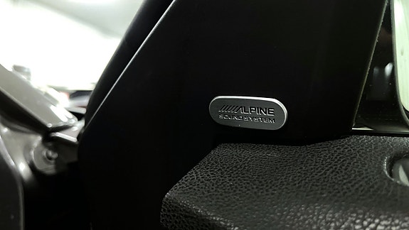 Dodge Charger 18 of 27