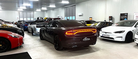 Dodge Charger 9 of 27
