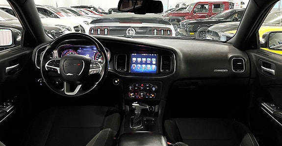 Dodge Charger 17 of 27