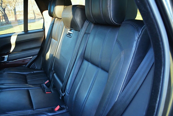 Land Rover Range Rover 18 of 30