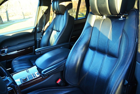 Land Rover Range Rover 17 of 30