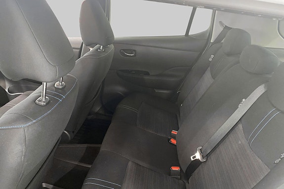 Nissan Leaf 9 of 12