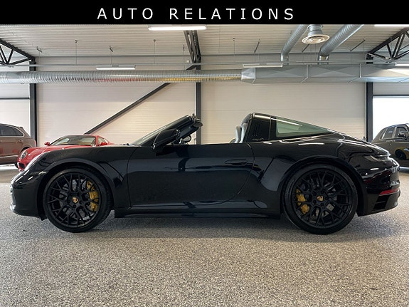 Porsche 911 21 of 30