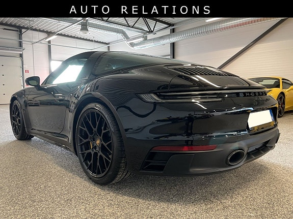 Porsche 911 12 of 30