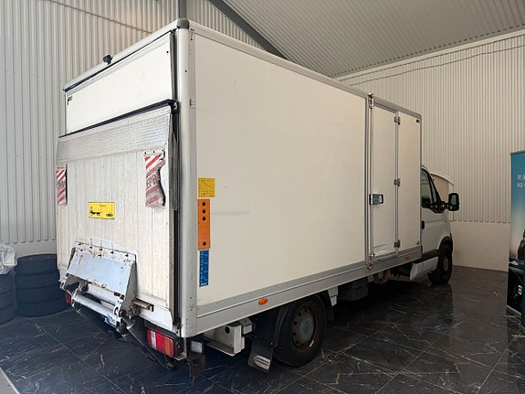 Nissan Interstar 3 of 5