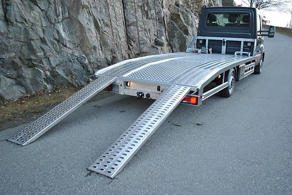 Iveco Iveco Daily 35S18H Biltransport 3.0L 180HK 2 of 21