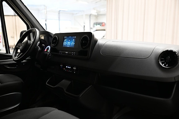 Mercedes-Benz Sprinter 316 14 of 23